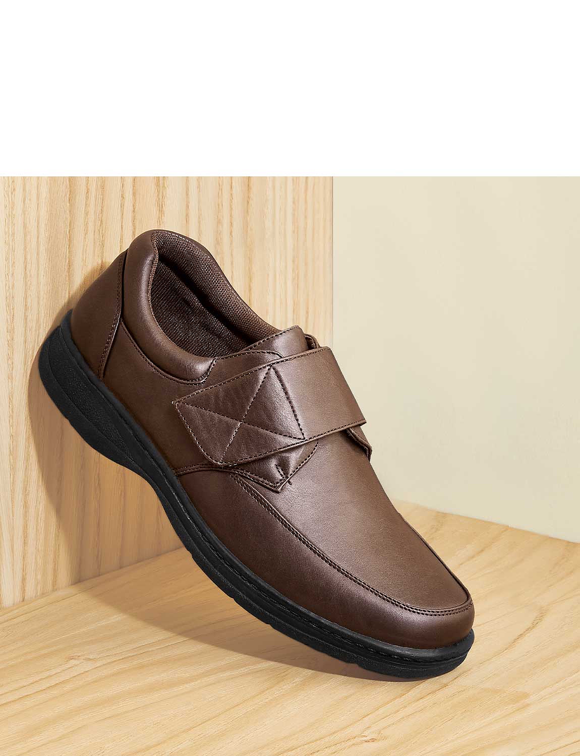 Wide fit outlet dressy shoes